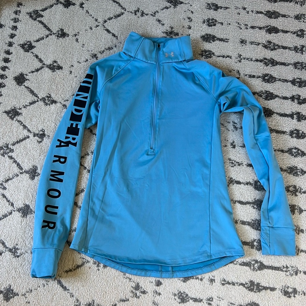 Women’s Under Armour half-zip top